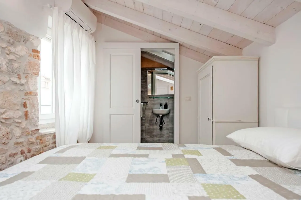 Apartment And Studio Ca' 3 Vie Rovinj