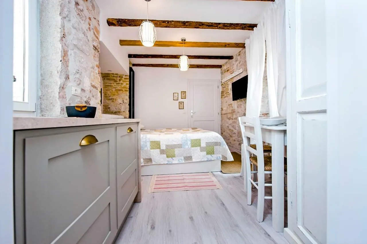 Apartment And Studio Ca' 3 Vie Rovinj Croatia