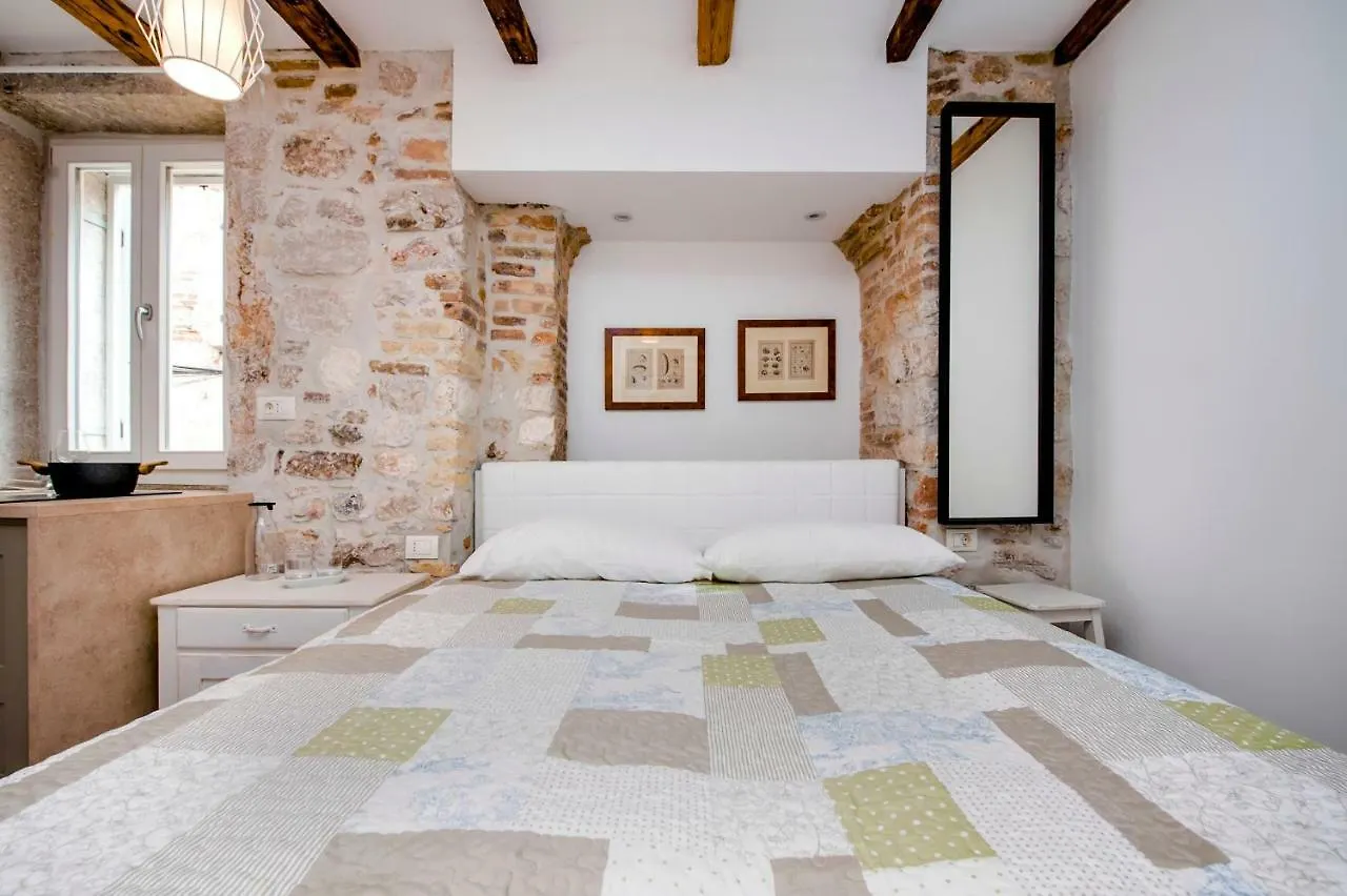 Apartment And Studio Ca' 3 Vie Rovinj