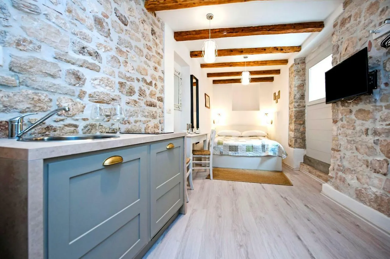 Apartment And Studio Ca' 3 Vie Rovinj