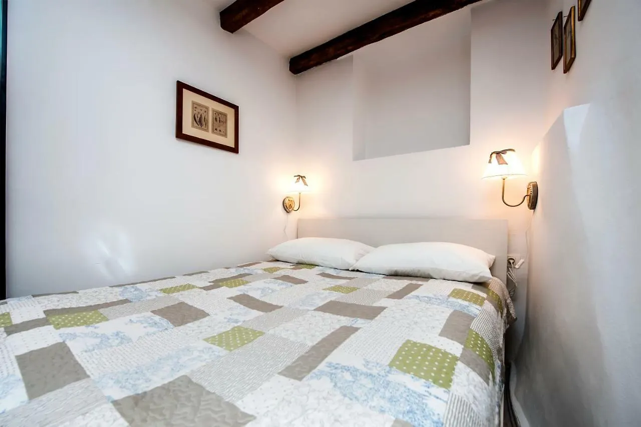 Apartment And Studio Ca' 3 Vie Rovinj