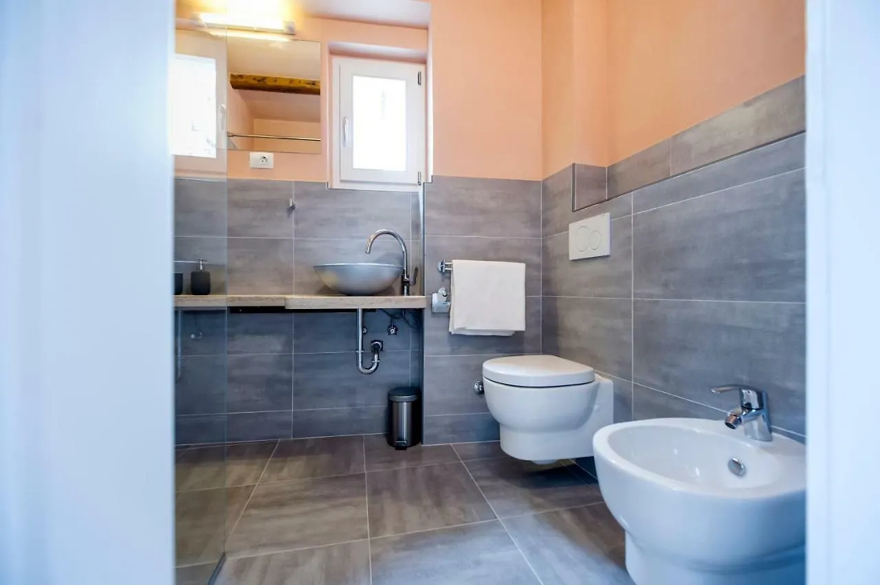 Apartment And Studio Ca' 3 Vie Rovinj