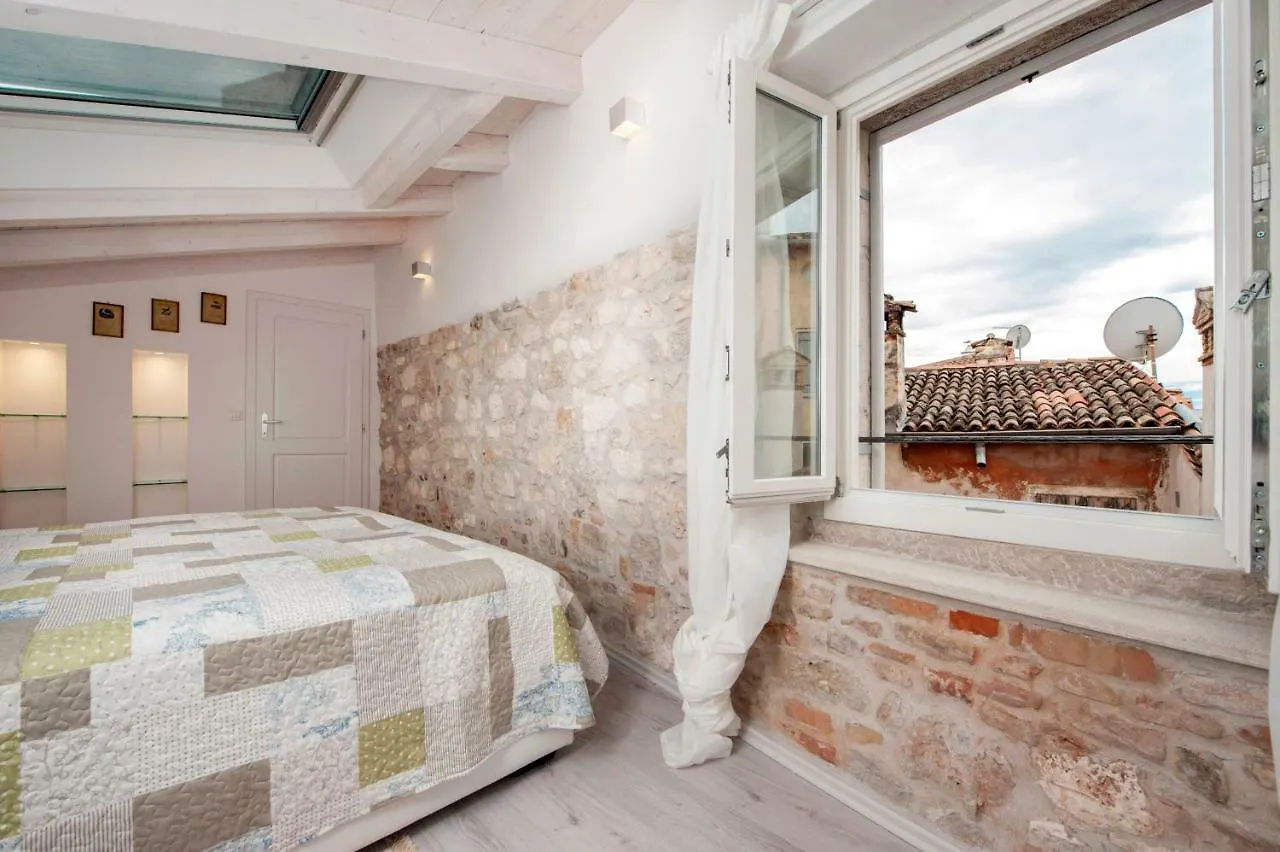 Apartment And Studio Ca' 3 Vie Rovinj 0*,