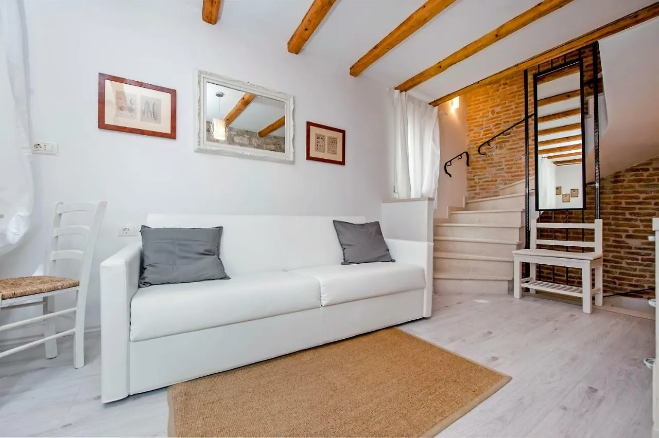 Apartment And Studio Ca' 3 Vie Rovinj